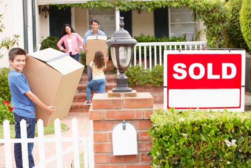 Secure loading of boxes and furniture for small removals in Marylebone